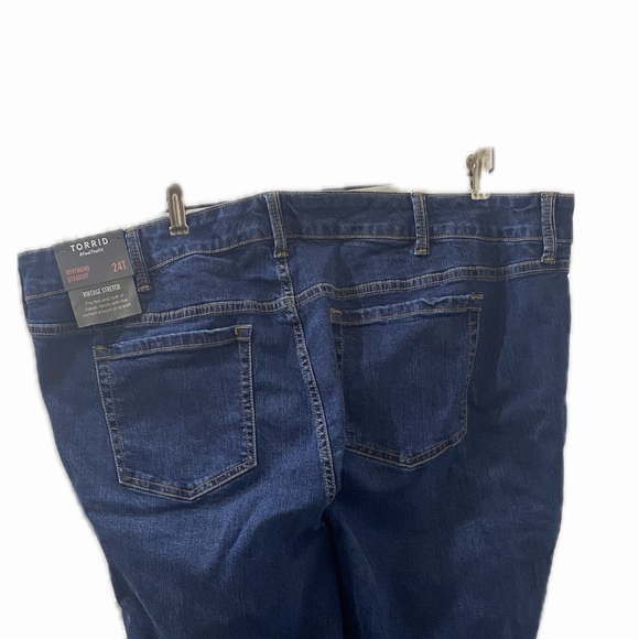 Torrid Vintage Boyfriend Straight Jeans Size 24 Tall - Picture 3 of 6